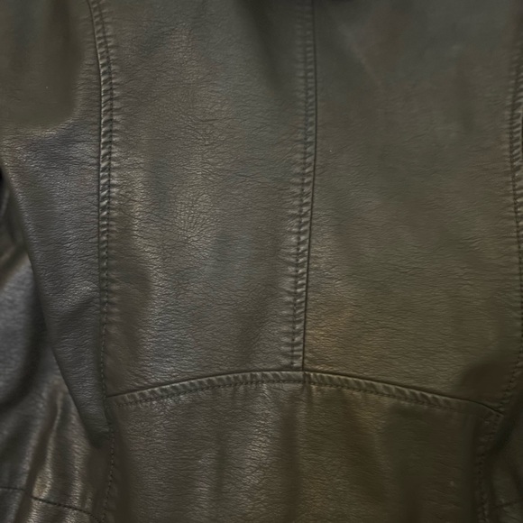 Lightweight jacket - Picture 4 of 4